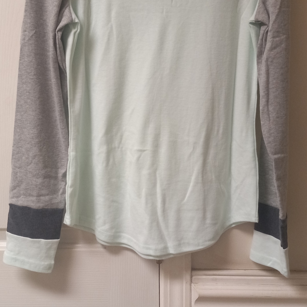 #161 Cute ColorBlock L/S Tee ☺ - Picture 2 of 4
